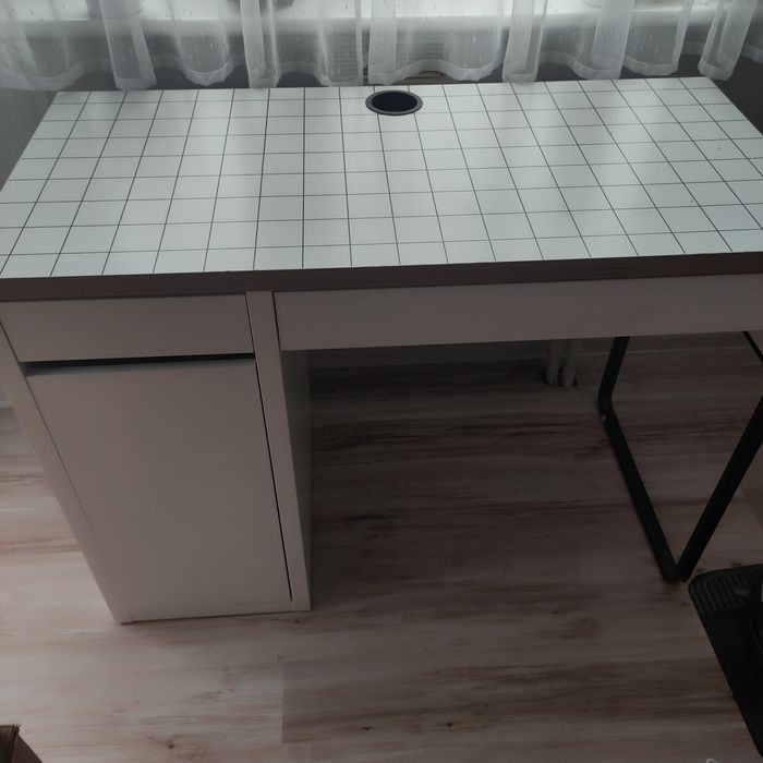 Biurko Ikea dł 105cm, wys. 75cm