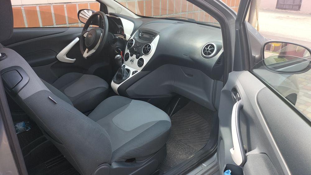 Авто продам Ford KA