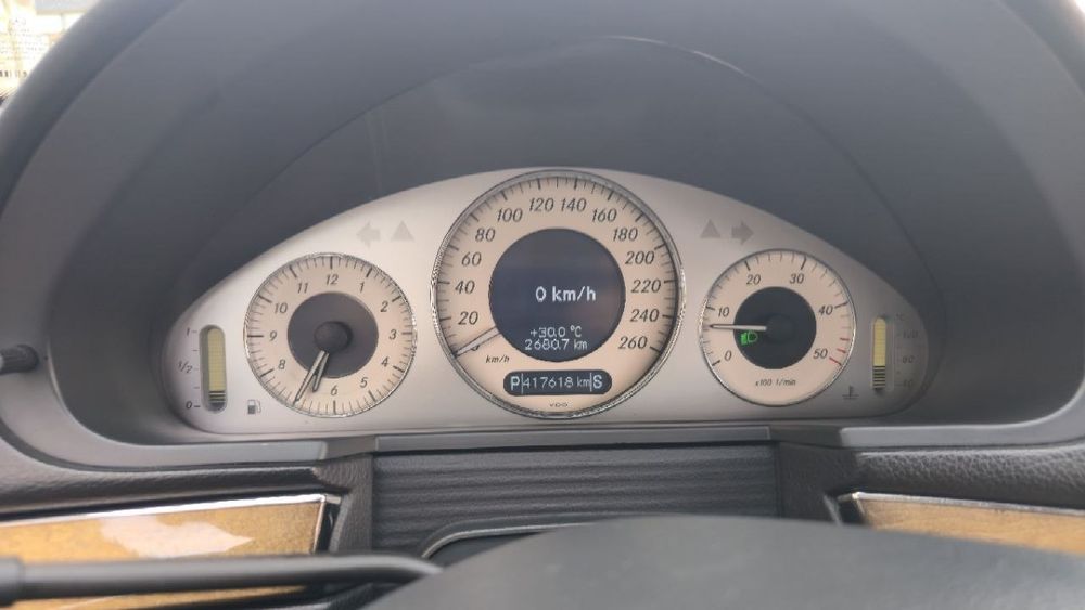Продаю Мерседес w211