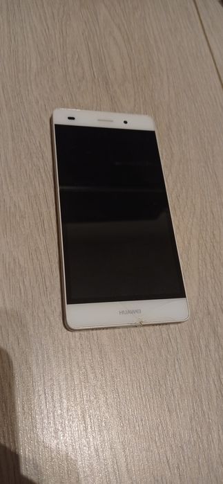 Telefon Huawei P8 lite