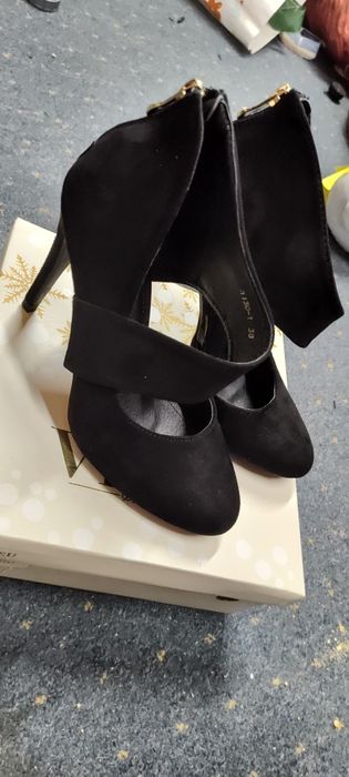 Buty damskie nieużywane
