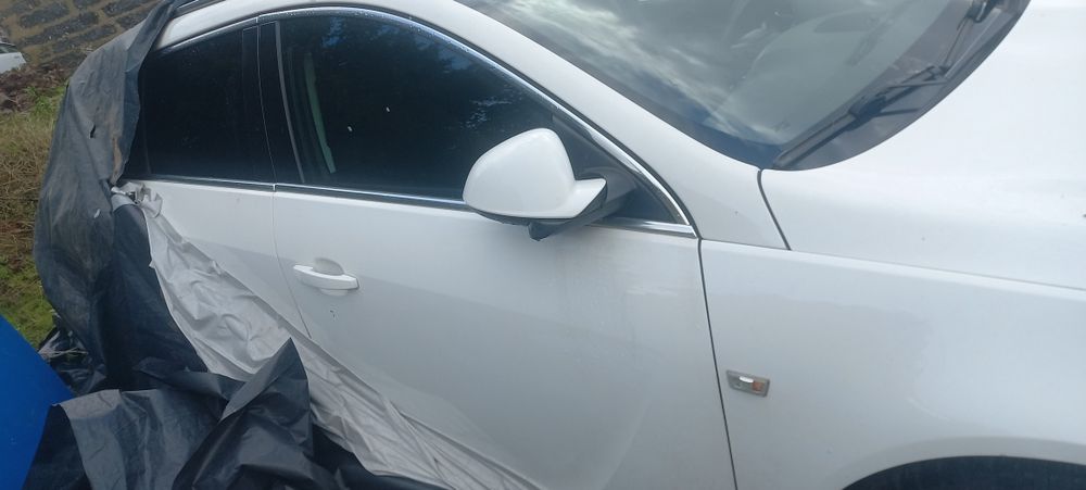 Portas esquerdas ou direitas opel insignia