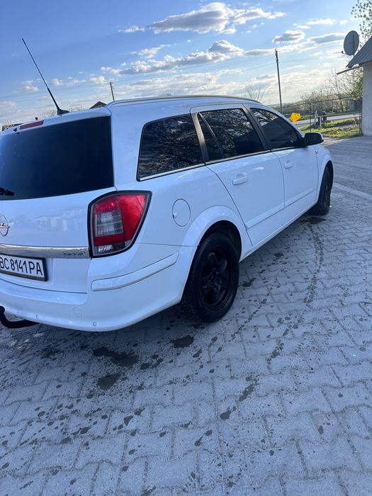Opel Astra h. Cosmo