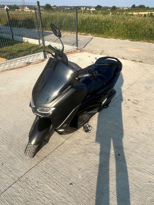 Yamaha NMAX Yamaha N-MAX 125 stan idealny szwajcaria