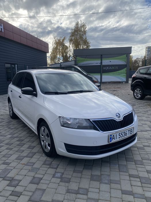 Skoda Rapid 2015 року