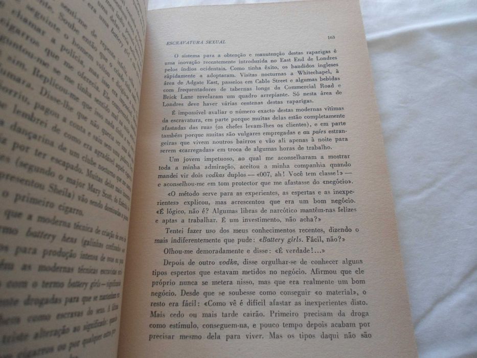 Escravatura Sexual por Stephen Barlay