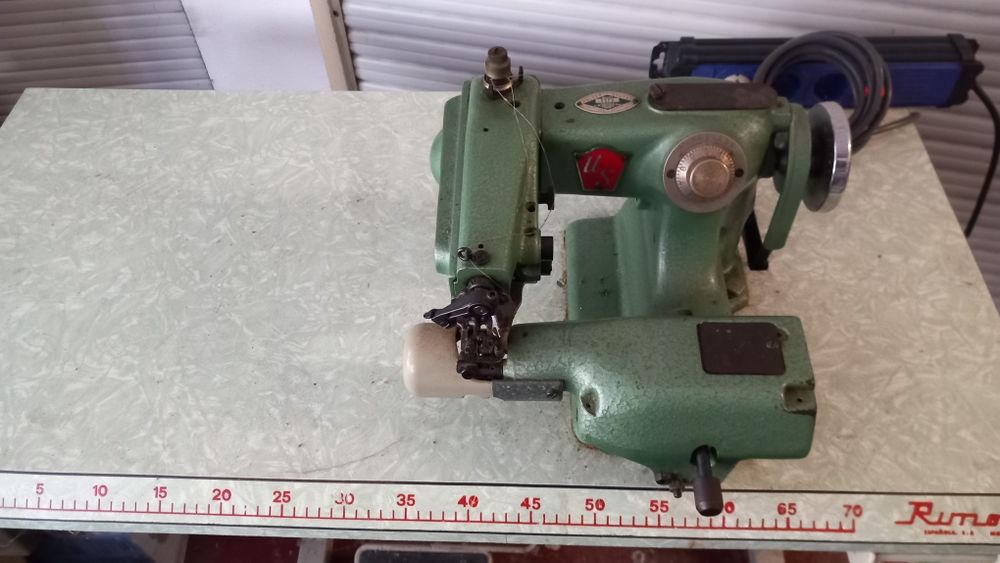Maquina custura para casa