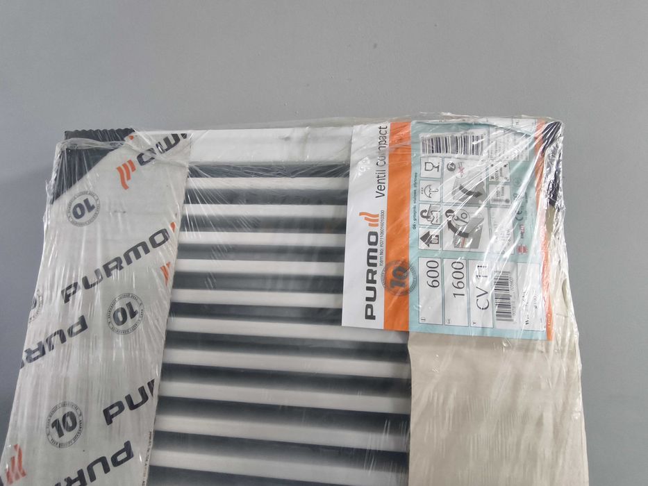 Grzejnik PURMO Ventil Compackt CV11 dolny 600x1600