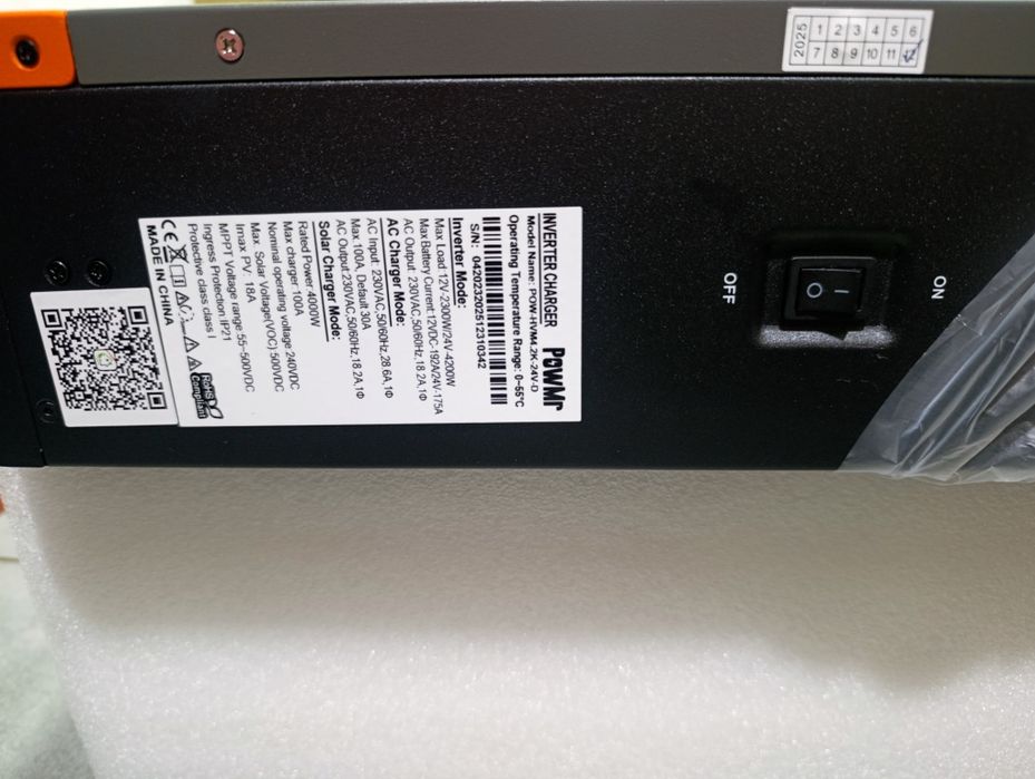 Гибридный инвертор PowMr 12/24V 2300/4200W Wi-Fi