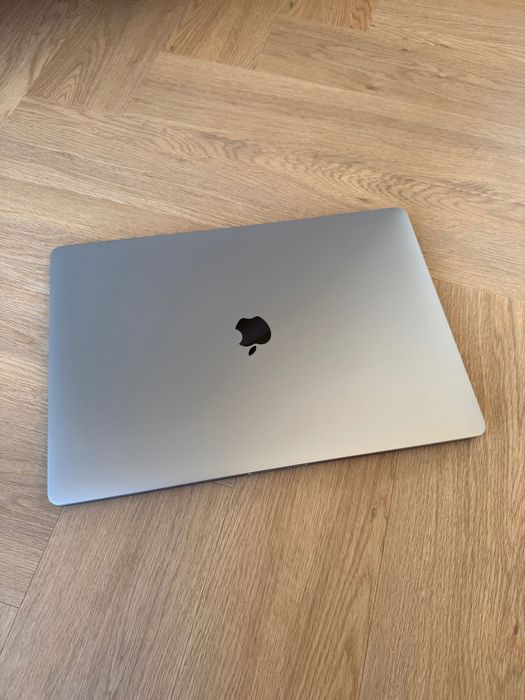 Idealny MacBook Pro 16” 16/512 GB SPACE GRAY w idealnym stanie!