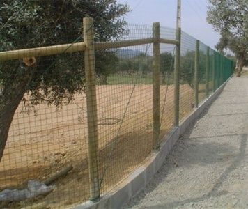 Montagem de vedação. Clotures. ..fence.  je parle francais e inglês