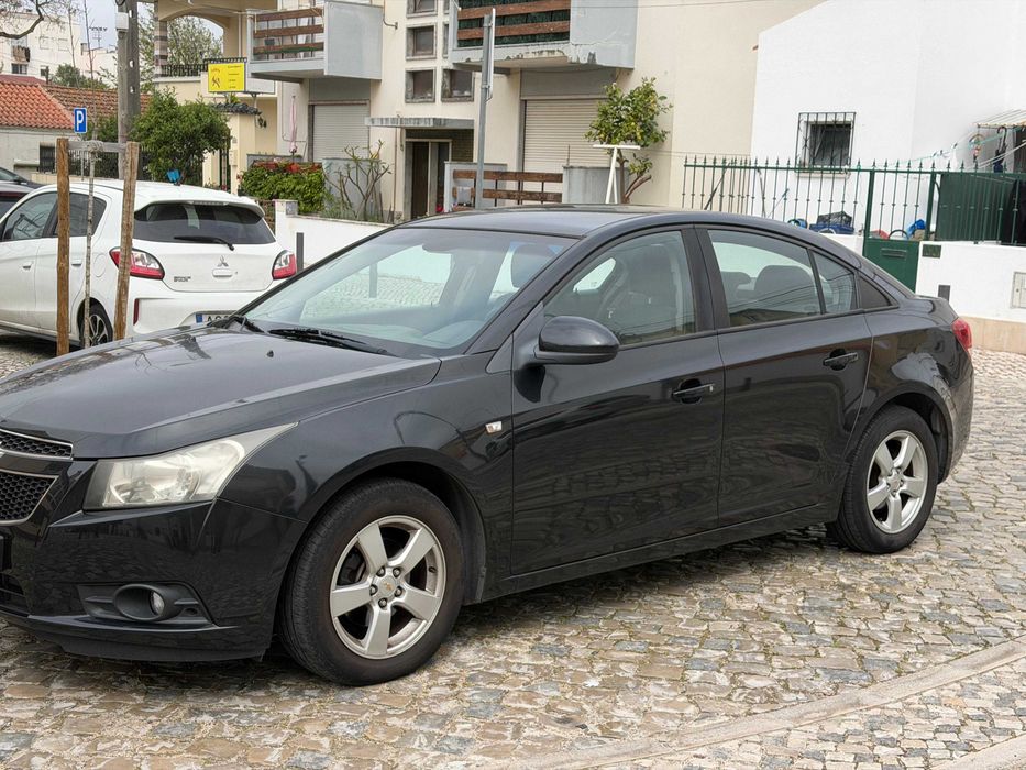 Chevrolet Cruze Gasolina/GPL • 2010 • 170 mil km • Impecável