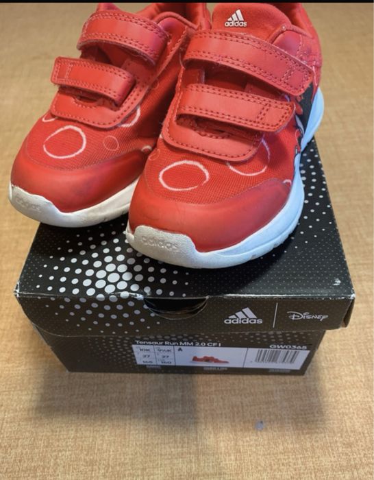 Ténis Adidas Disney