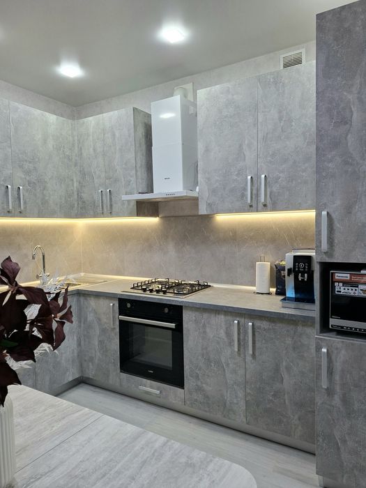 Продаж великої 1 кім квартири з повною  комплектацією в ЖК Сади Вишневі,  Святошинска 60