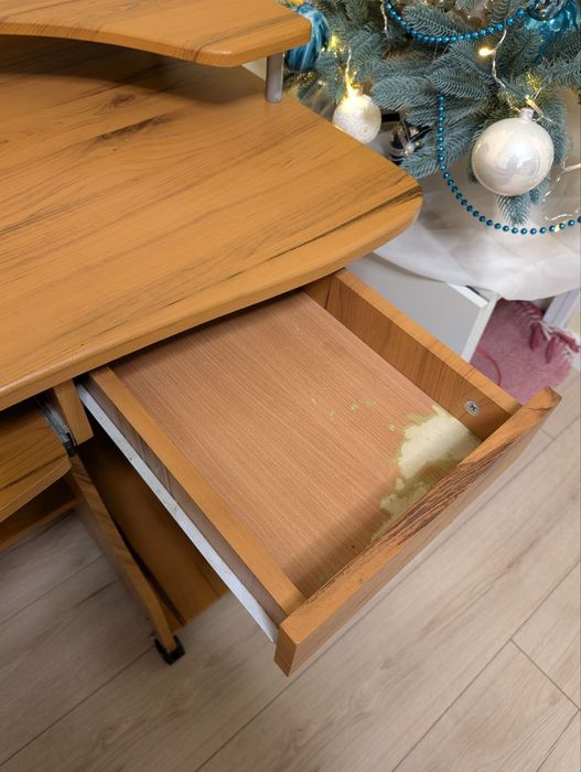 Компьютерный стол