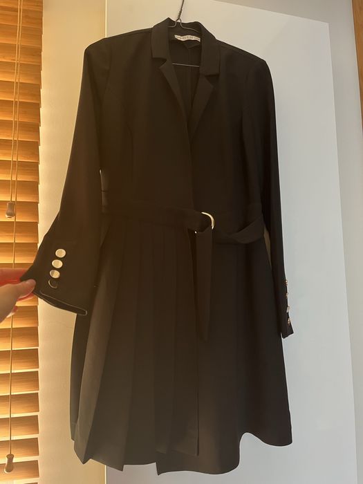 Guess sukienka z zakladkami z paskiem elegancka czarna 34 XS