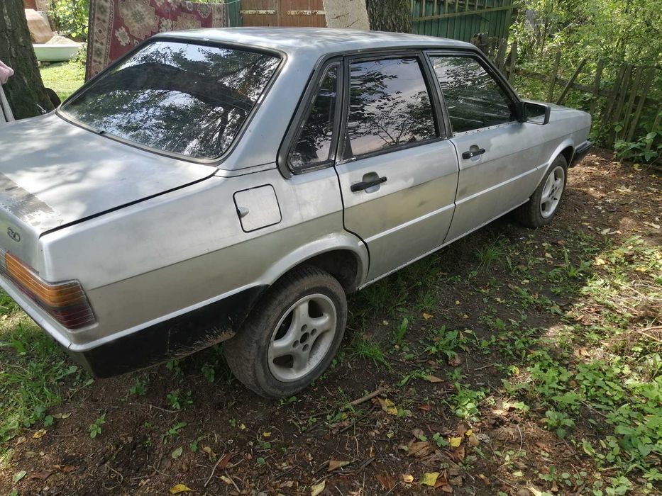 Продам Audi 80 торг