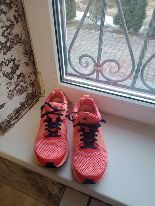 Кросівки Adidas 40 р, оригінал