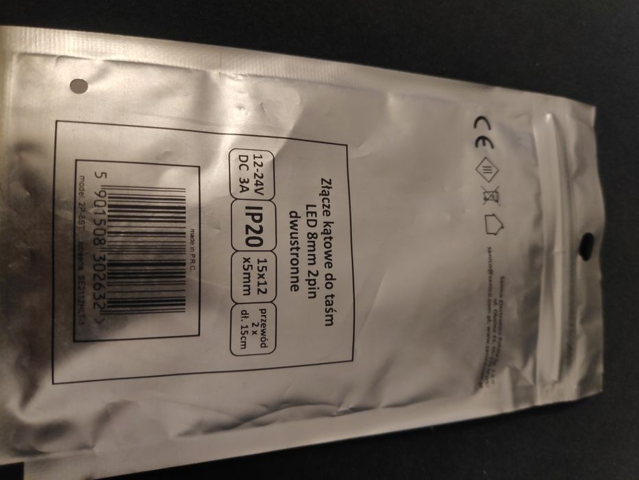 Sprzedam złącze kątowe do taśm LED