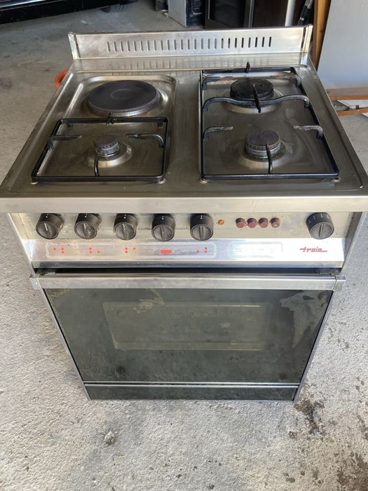 Fogão Troia  a gaz com Grill 1 bico eletrico 3 bicos a gaz