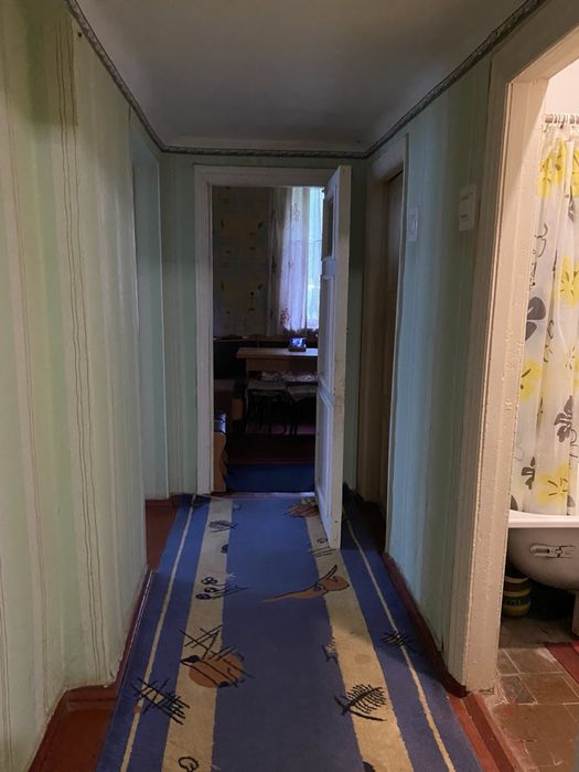 Продам 2 кім квартиру у центрі біля парку Вовка Андрія