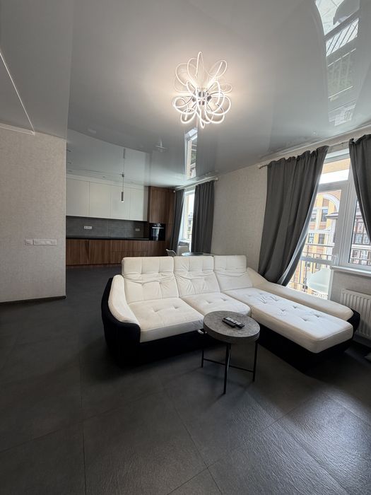 Продаж 3к , 2-х рівневої квартири в жк Кришталеві джерела.