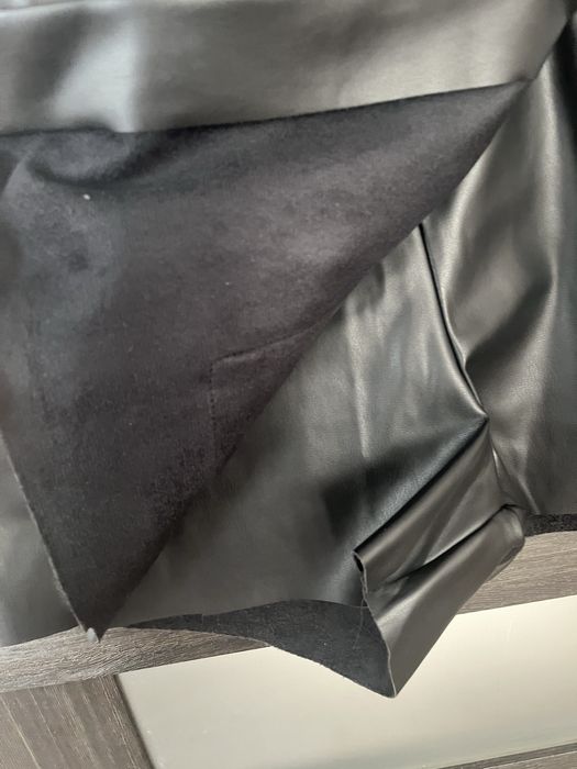 Шкіряні спідниця шорти за супер ціною