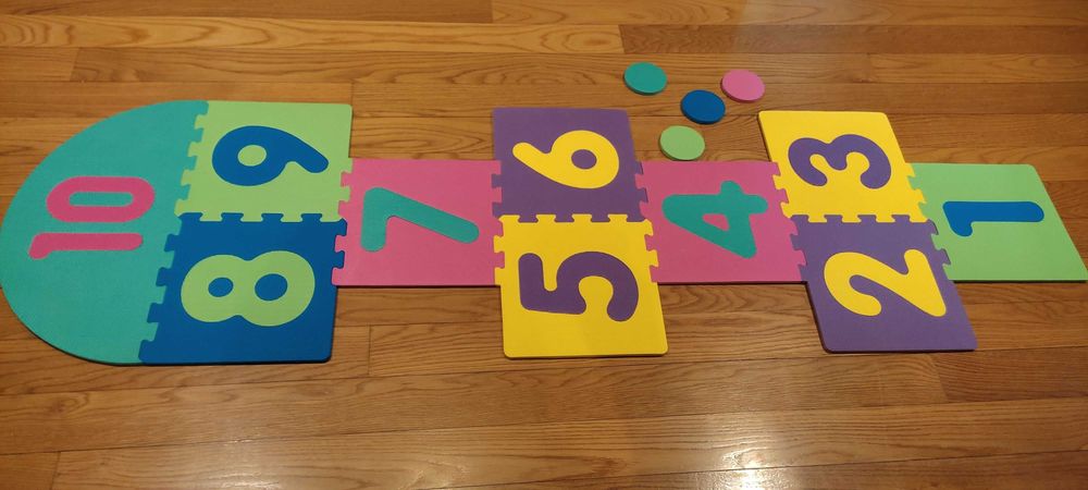 Tapete com jogo da macaca e puzzle em esponja + 4 malhas