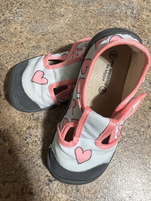 Продам дитячі тапочки у садочок /дім Weestep 30 розмір