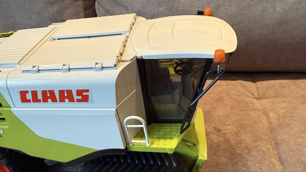 Kombajn Claas  Lexion 780 Bruder 02119