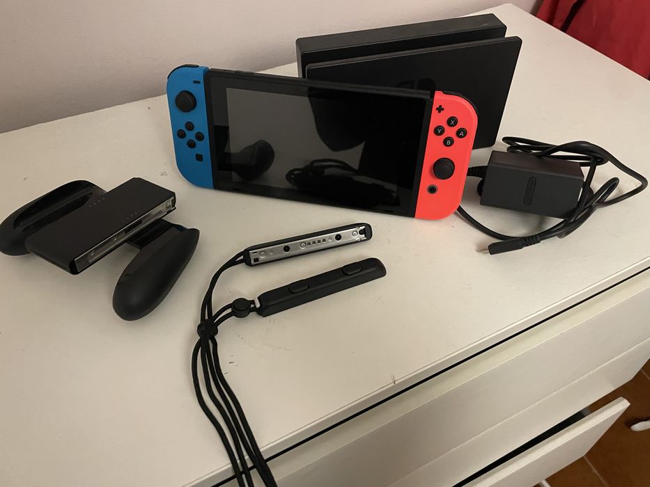 Venda ou troca Nintendo switch nova, usada 2/3 vezes