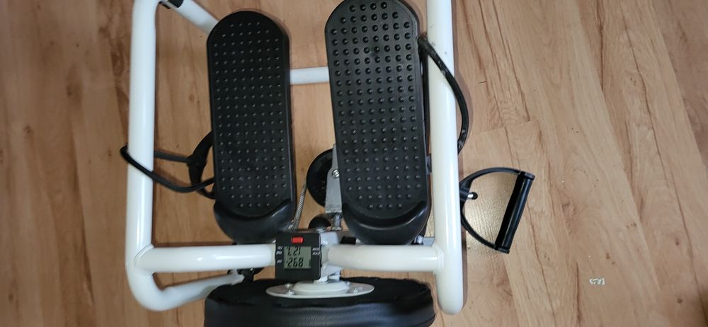 Stepper, krzeselko twister, urządzenie do ćwiczeń w domu