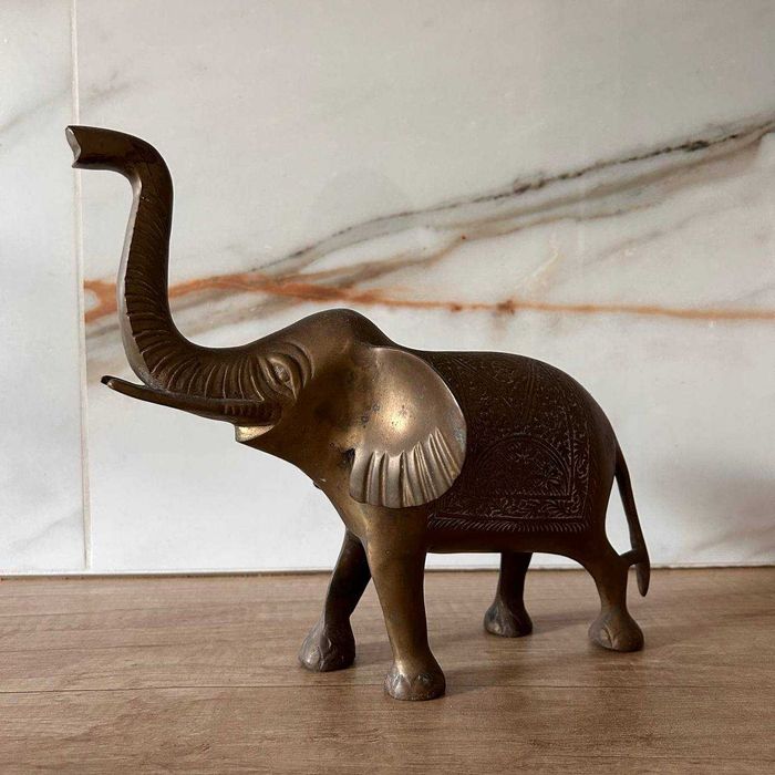 Вінтажна статуетка слон, бронза