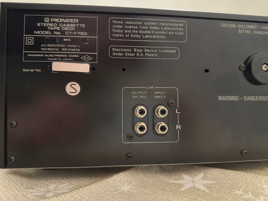 Magnetofon Pioneer CT-F750