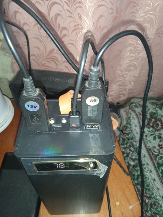 Продам павербанк на 80000 mah в подарунок  кабелі для живлення інтерне
