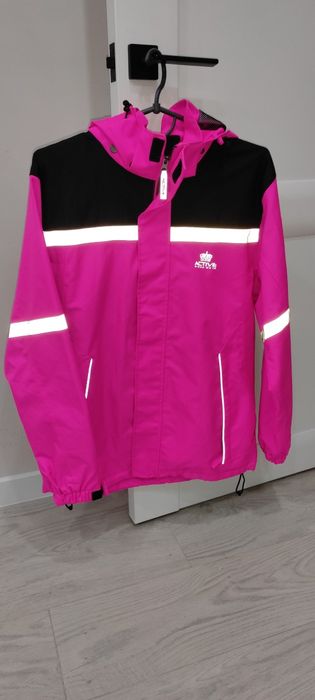 Куртка вітровка  жіноча Active  розмір M