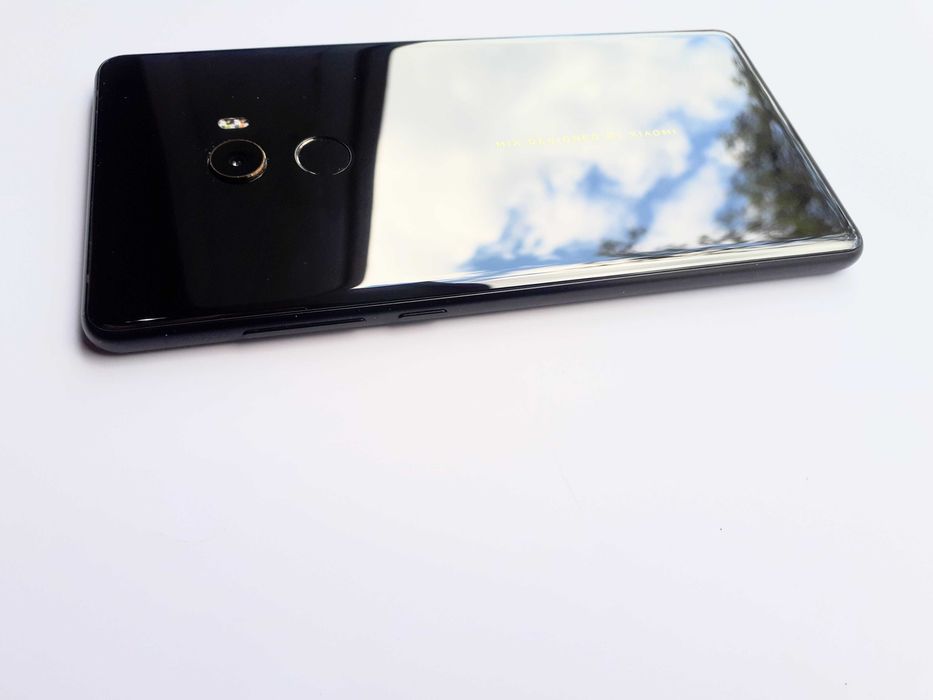 Xiaomi Mi Mix 2  5,99"  6/64gb duos nfc gps
