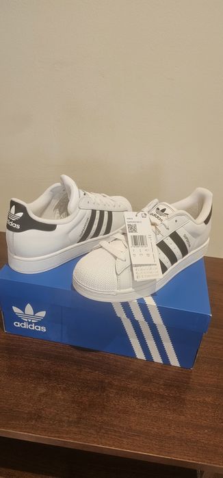 Adidas Superstar 43  ***NOVOS***