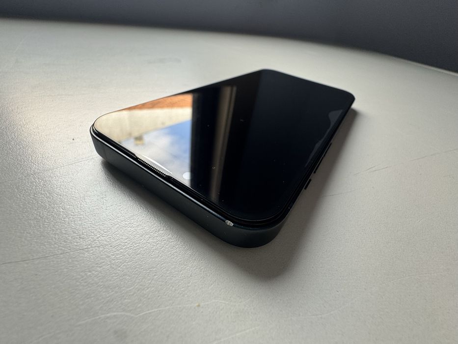 Iphone 13 azul escuro