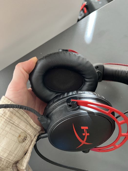 Продаю навушники HyperX Cloud Alpha