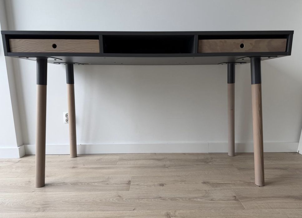Biurko VOX Lori (135x60)