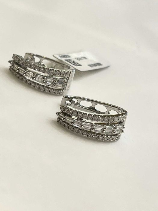 Kolczyki Infinity kółka diamenty 0.70 CT