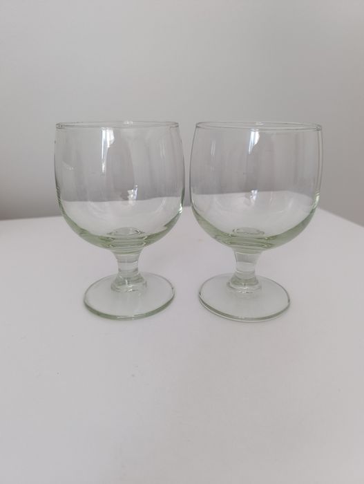 Kieliszki na nóżkach dwie sztuki