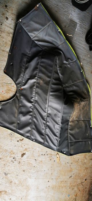 Tapicerka na błotniki, uszczelki- naglak