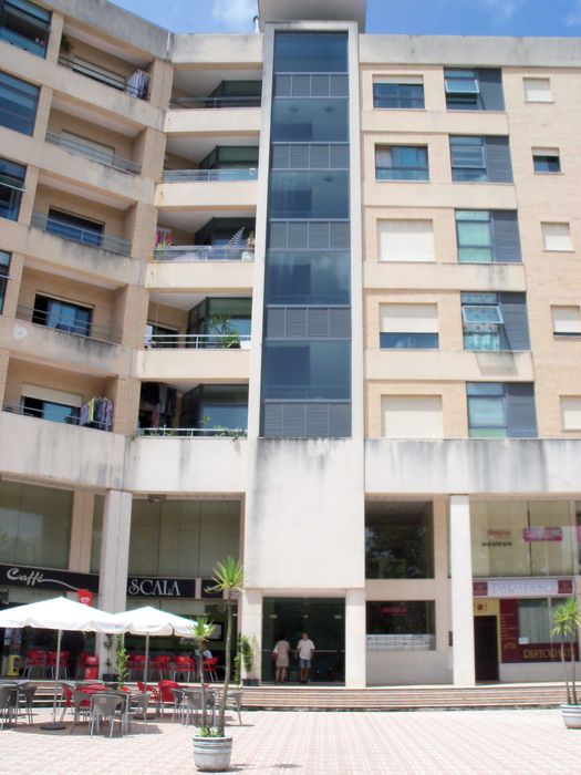 Lugar de Garagem em Vila Nova de Famalicão - Dá para 2 carros