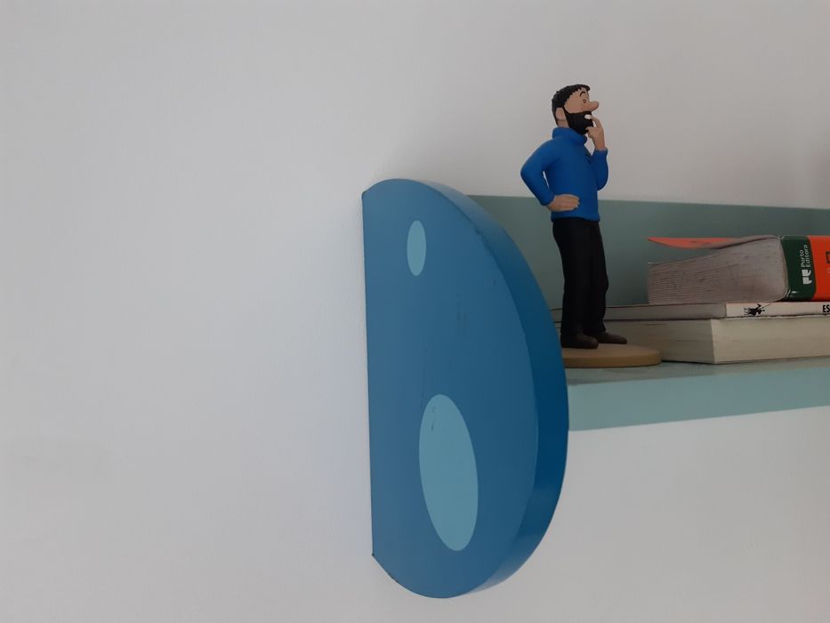 Prateleira para quarto de crianças