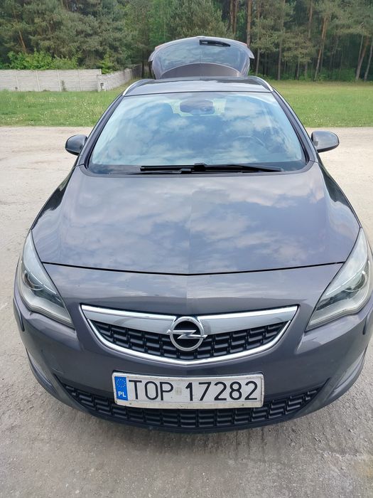 Sprzedam  opla Astrę J