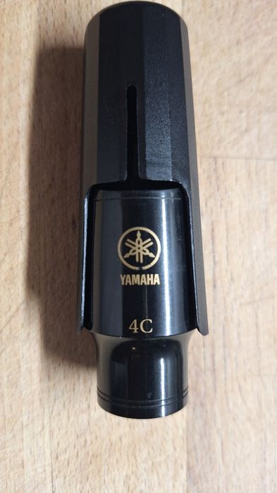 Boquilha Yamaha 4C para saxofone alto