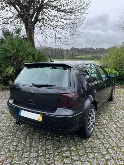 VW Golf IV 1.9 TDI 110cv Highline • Muito Estimado