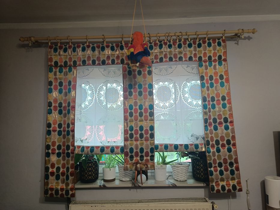 Firanka z zasłoną ozdobną